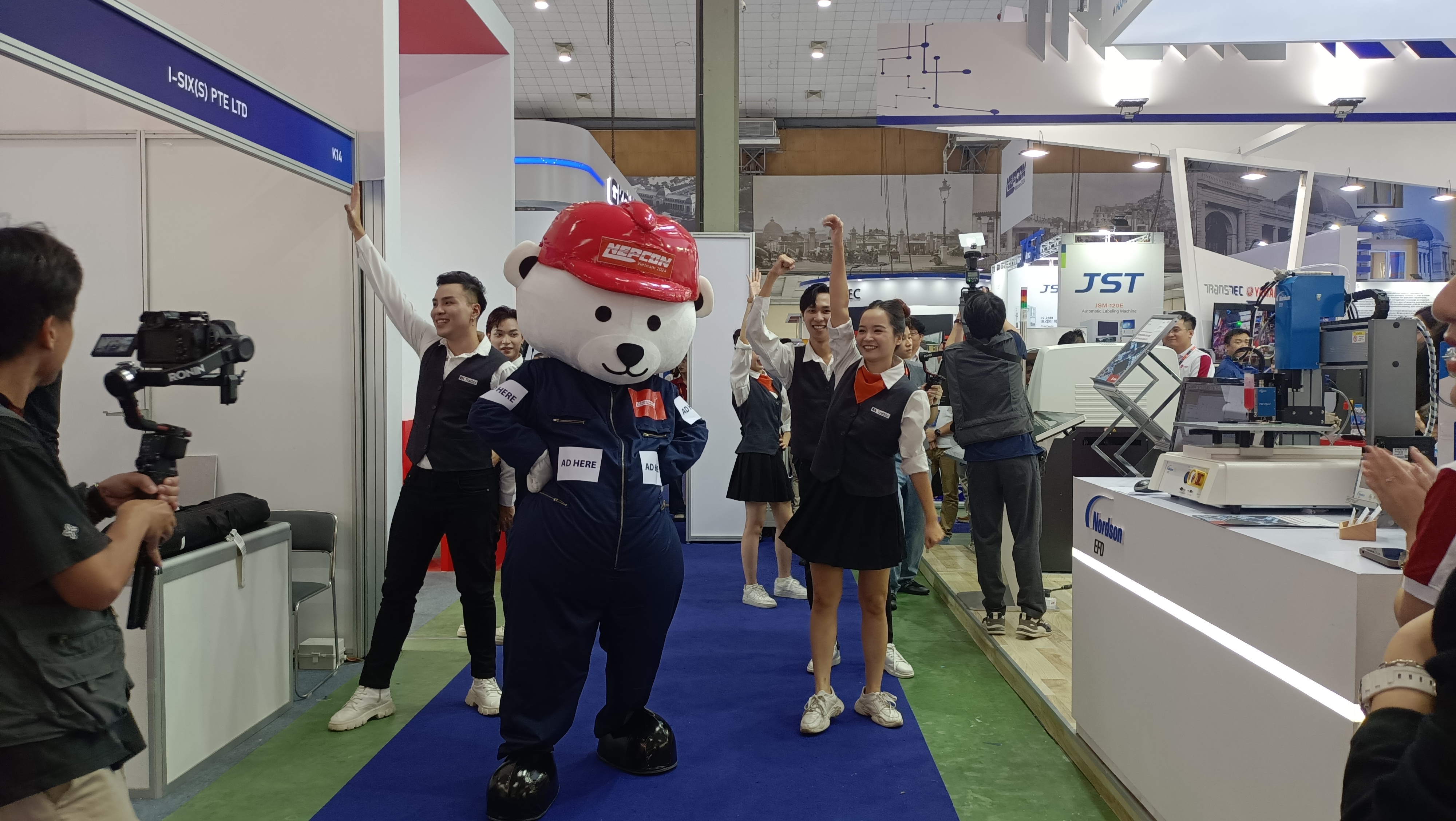 江西yabo鸭脖微亮相越南河内国际电子元器件及生产设备展，圆满落幕！